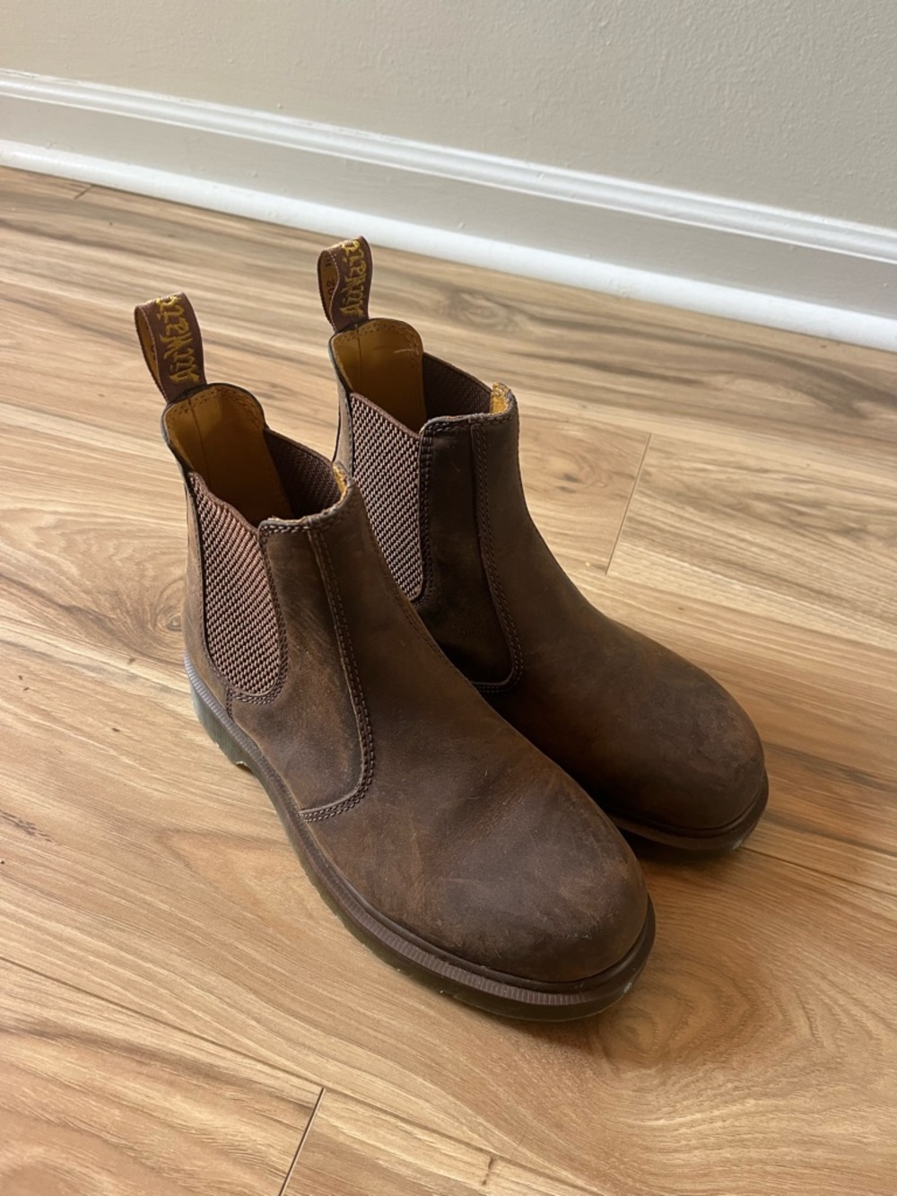 Womens Dr Martin 2976 - leather chelsea boots (color: crazy horse)
